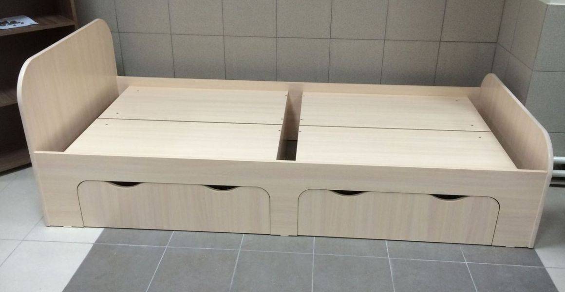 кровать с ящиками в Нижневартовске
