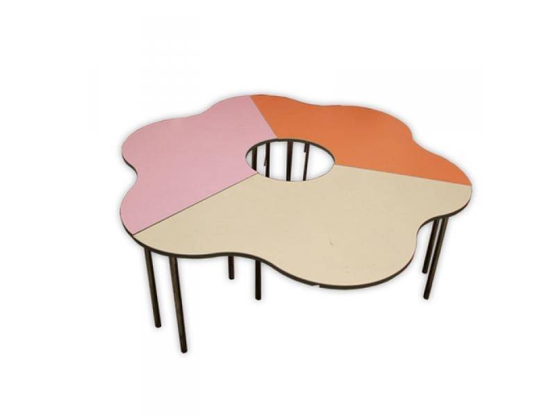 стол детский ромашка в Нижневартовске