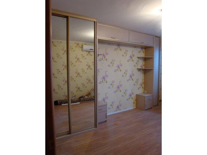 шкаф-купе с тумбами и полками в Нижневартовске