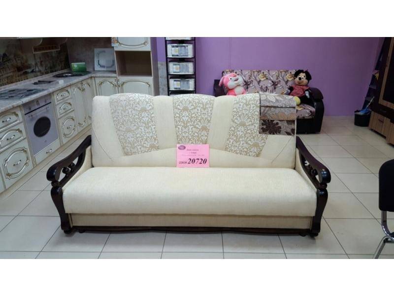 прямой диван с фигурными подлокотниками в Нижневартовске