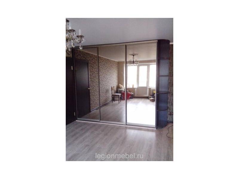 большой красивый шкаф в Нижневартовске