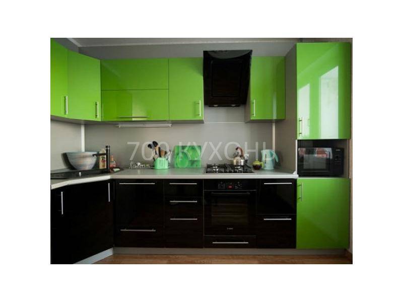 черно-зеленая угловая кухня в Нижневартовске