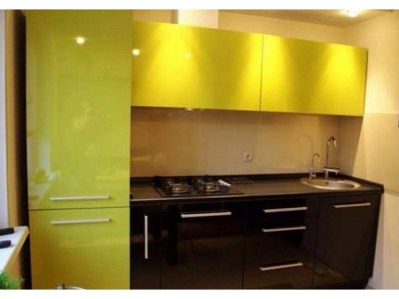 небольшая прямая кухня в Нижневартовске