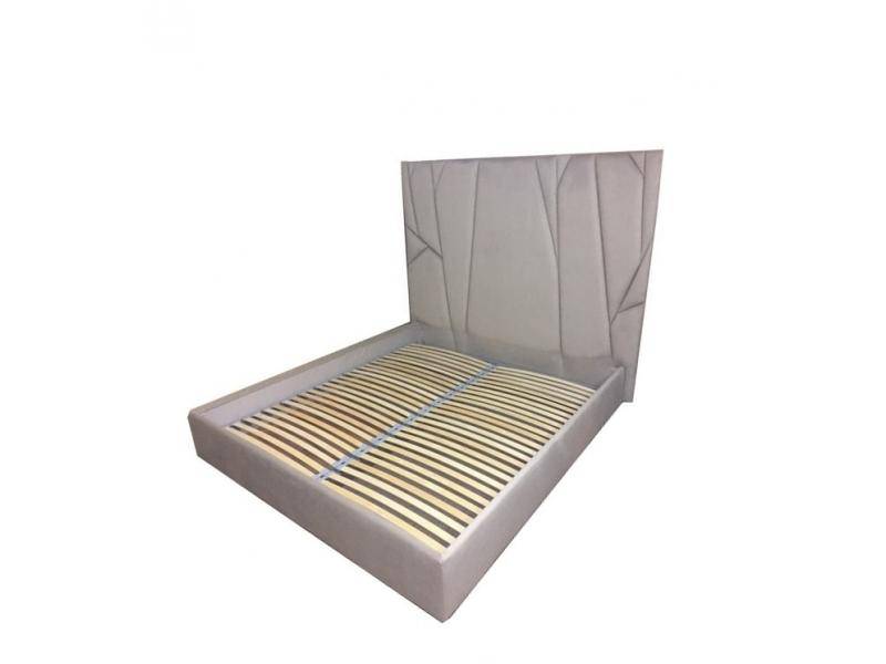 кровать с высоким изголовьем в Нижневартовске