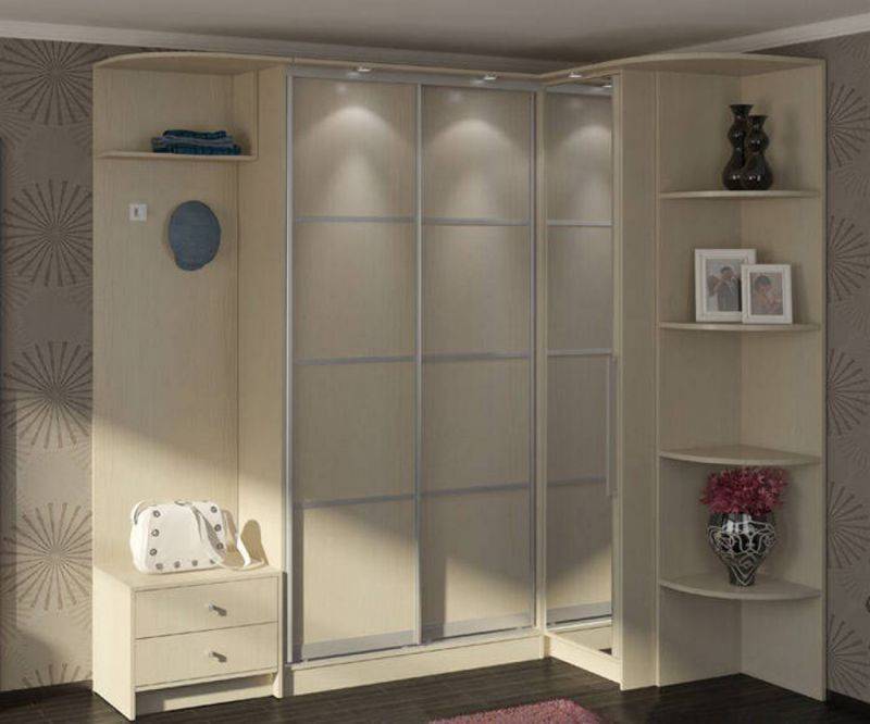 небольшой шкаф-купе для прихожей в Нижневартовске