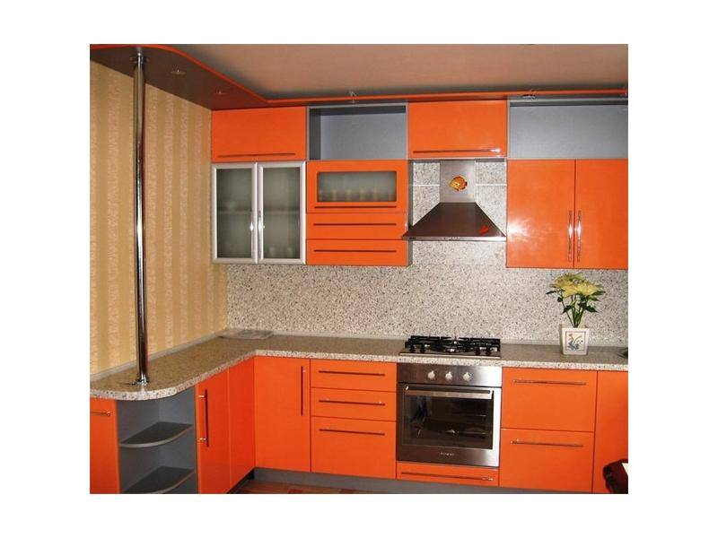 кухня угловая из пластика оранж в Нижневартовске