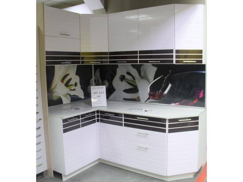 кухонный гарнитур модульный, комбинированный, с доводчиками в Нижневартовске