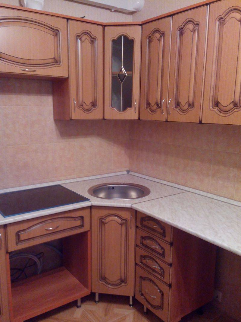 угловая кухня бабочка в Нижневартовске