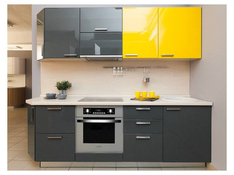 стильная кухня с крашеными фасадами брайт антрацит в Нижневартовске