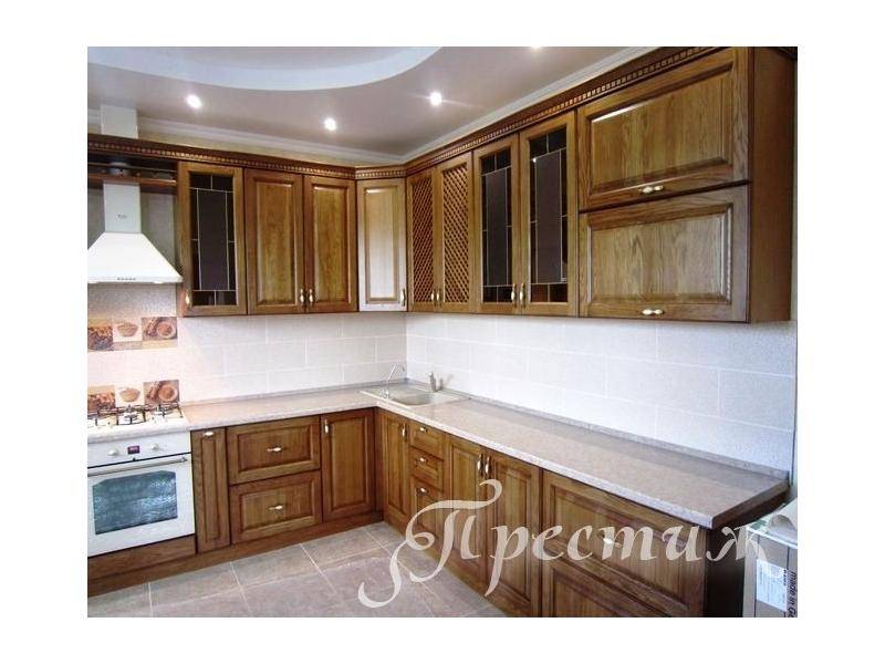 кухня из массива дерева классика в Нижневартовске