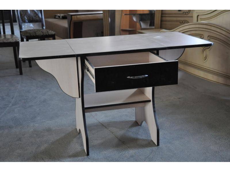 стол обеденный раскладной в Нижневартовске