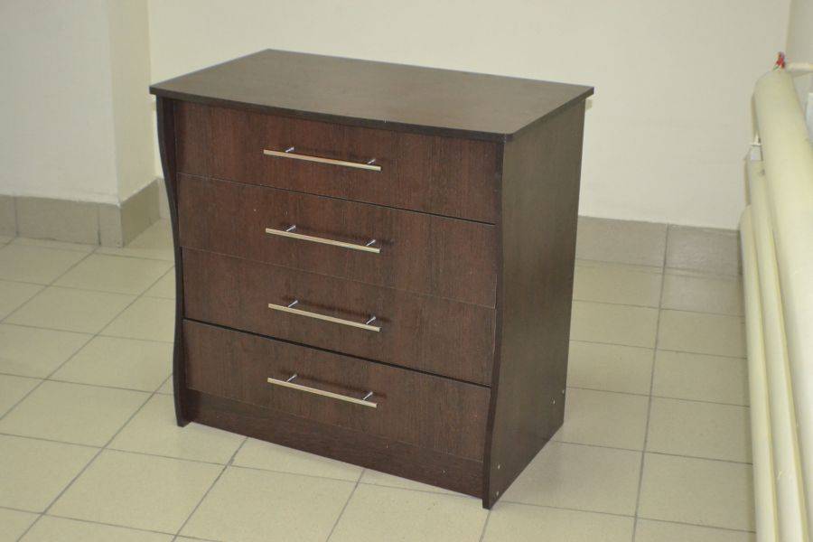 небольшой комод шах в Нижневартовске