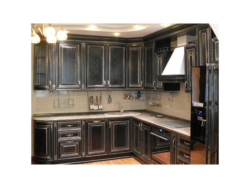 угловая темная кухня в Нижневартовске