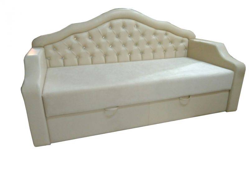 детская кровать с каретной стяжкой и стразами в Нижневартовске