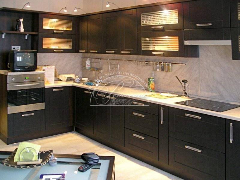 большая кухня 2 в Нижневартовске