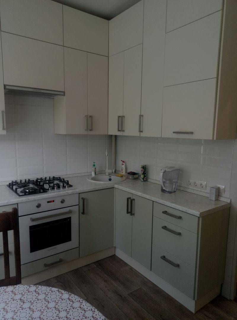 угловая кухня с фасадами мдф в Нижневартовске