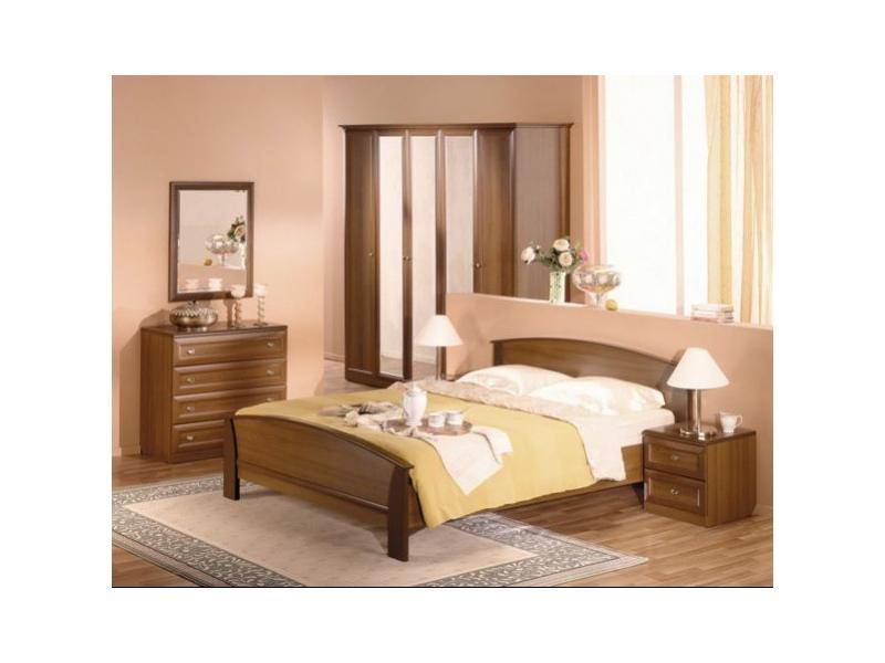 классическая спальня в Нижневартовске