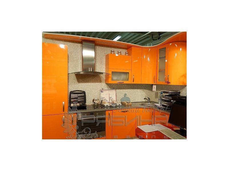 оранжевая угловая кухня фреш эмаль в Нижневартовске