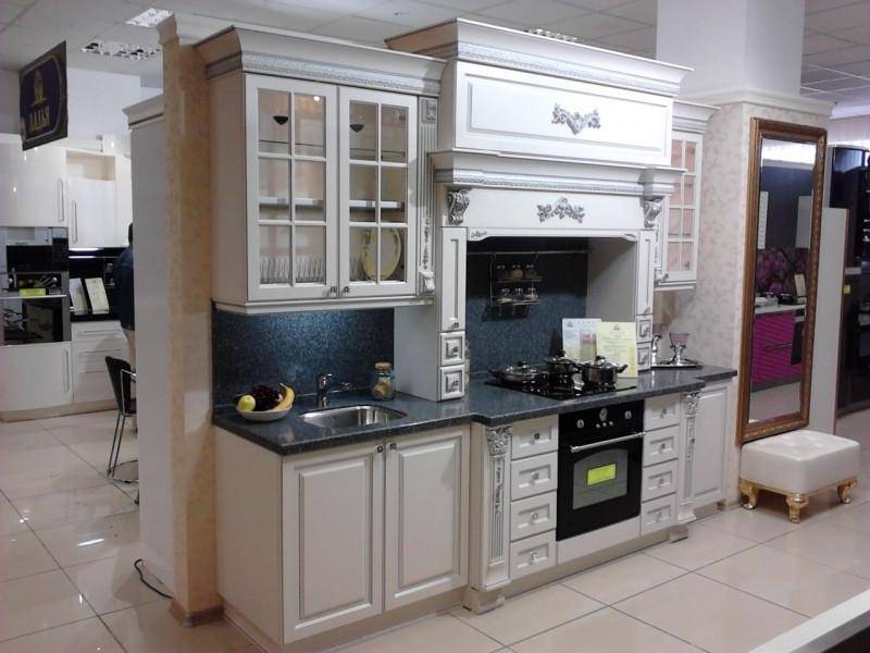 классическая прямая кухня в Нижневартовске