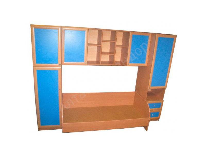 детская стенка с кроватью в Нижневартовске