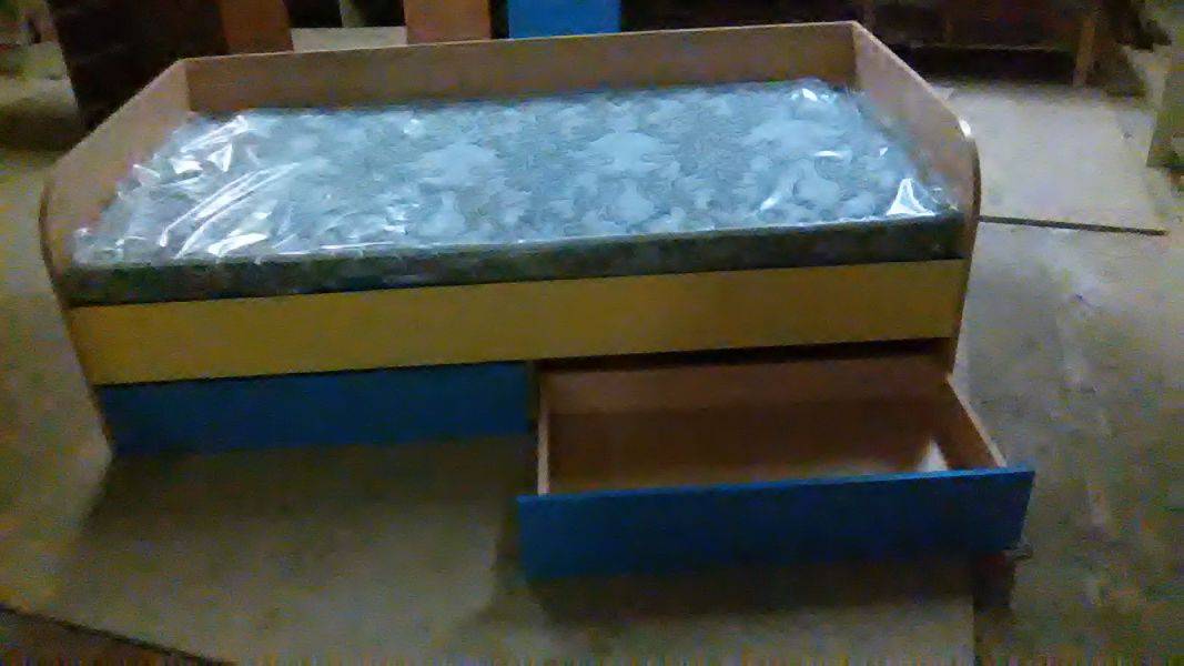 детская кровать с ящиками в Нижневартовске