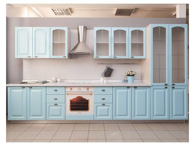 нежно-голубая кухня артуа в стиле прованс в Нижневартовске