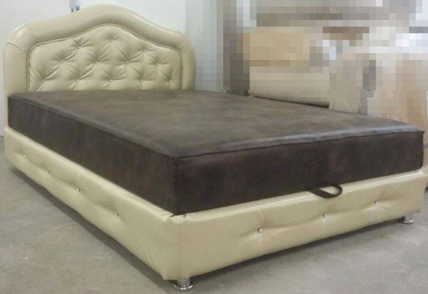 мягкая кровать с утяжками в Нижневартовске