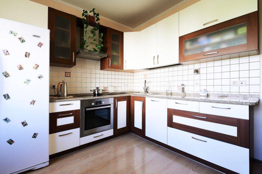 угловая кухня рамочный фасад в Нижневартовске