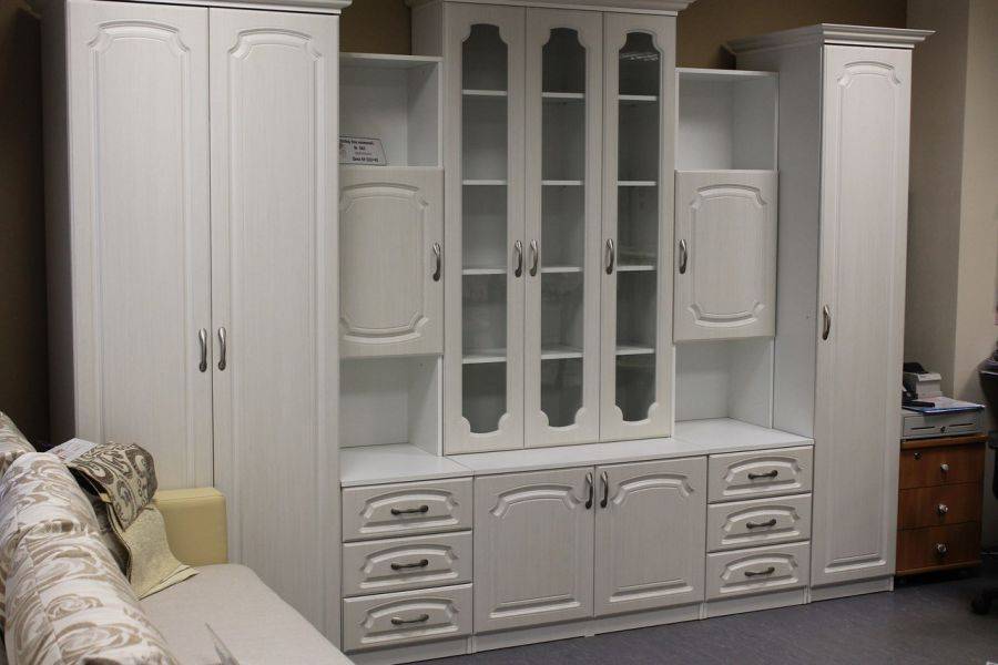 стенка в гостиную белого цвета в Нижневартовске