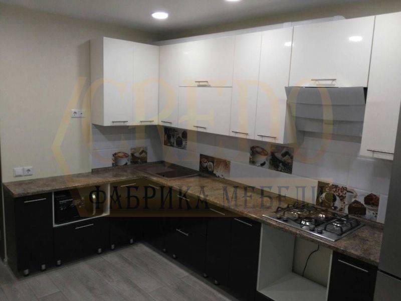 угловая кухня в Нижневартовске