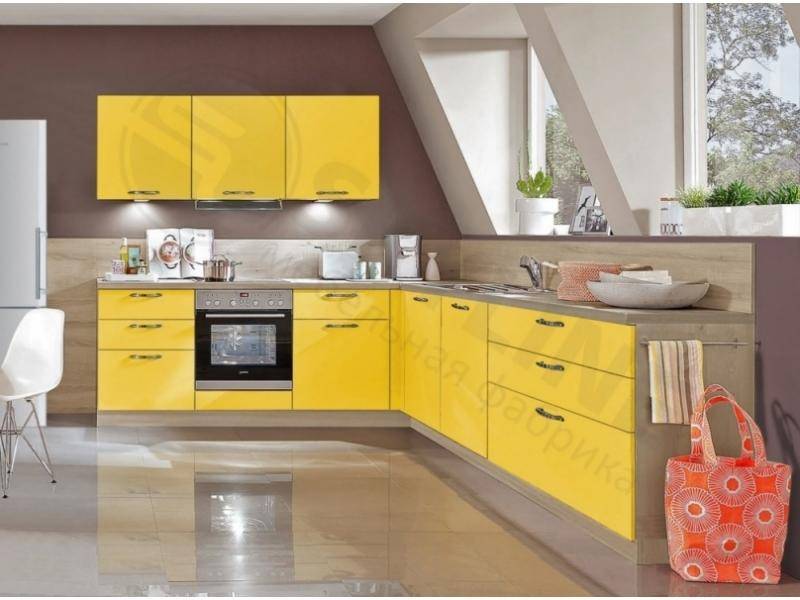 угловая кухня в желтом цвете вудколор в Нижневартовске