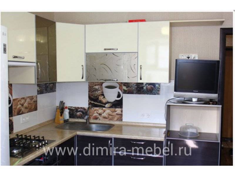 угловая кухня пластик в Нижневартовске