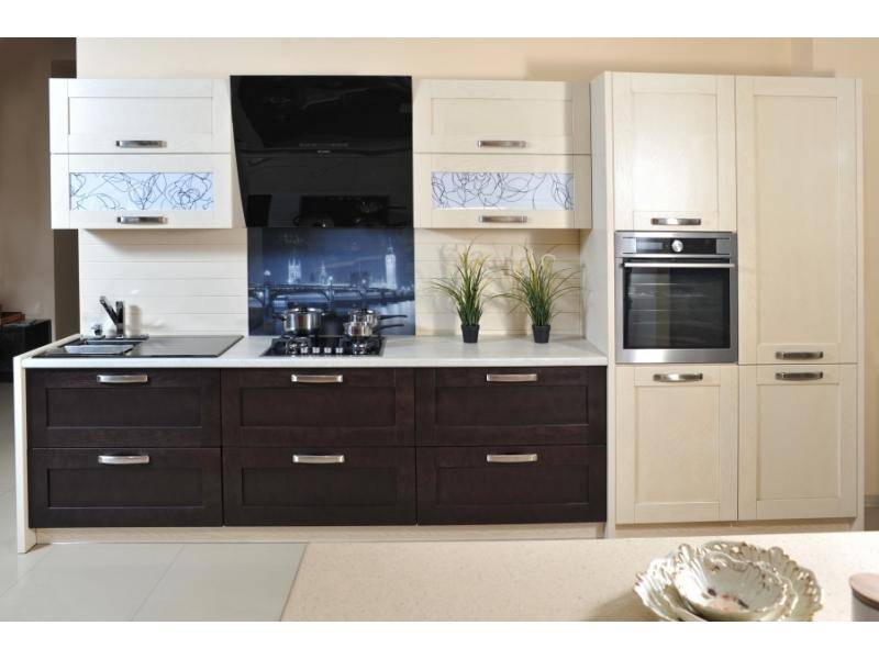 простая кухня из мдф в Нижневартовске