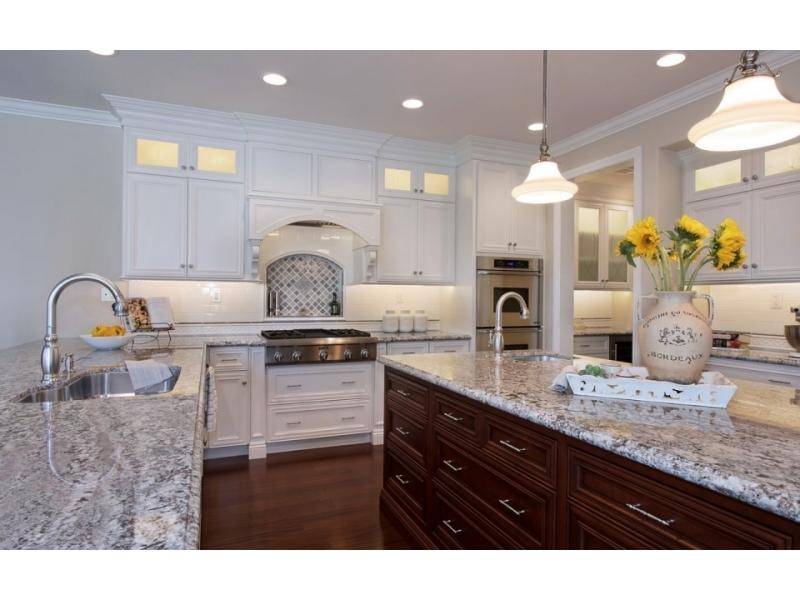 кухня из массива дерева в Нижневартовске