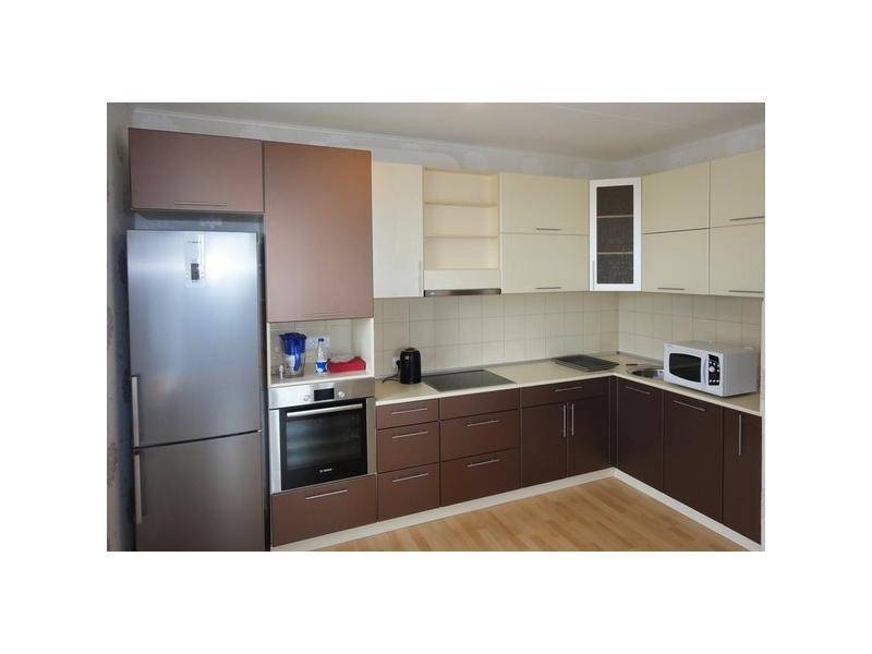 большая угловая кухня дженифер в Нижневартовске