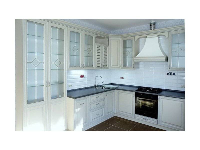 кухня из массива люсена белая в Нижневартовске