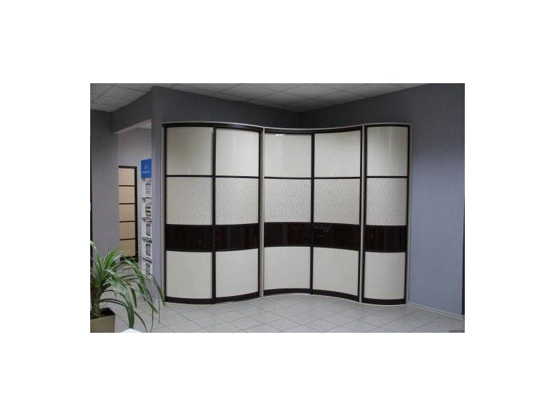 радиусный шкаф-купе в Нижневартовске