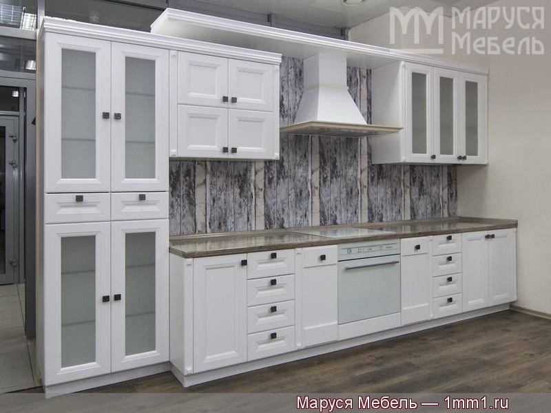 современная прямая кухня с фасадами маруся в Нижневартовске