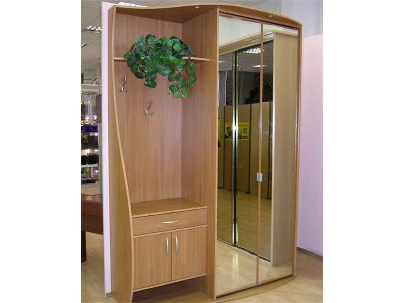 вместительная мебель для прихожей в Нижневартовске