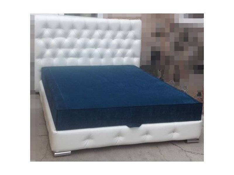 мягкая кровать chester2 в белом цвете в Нижневартовске