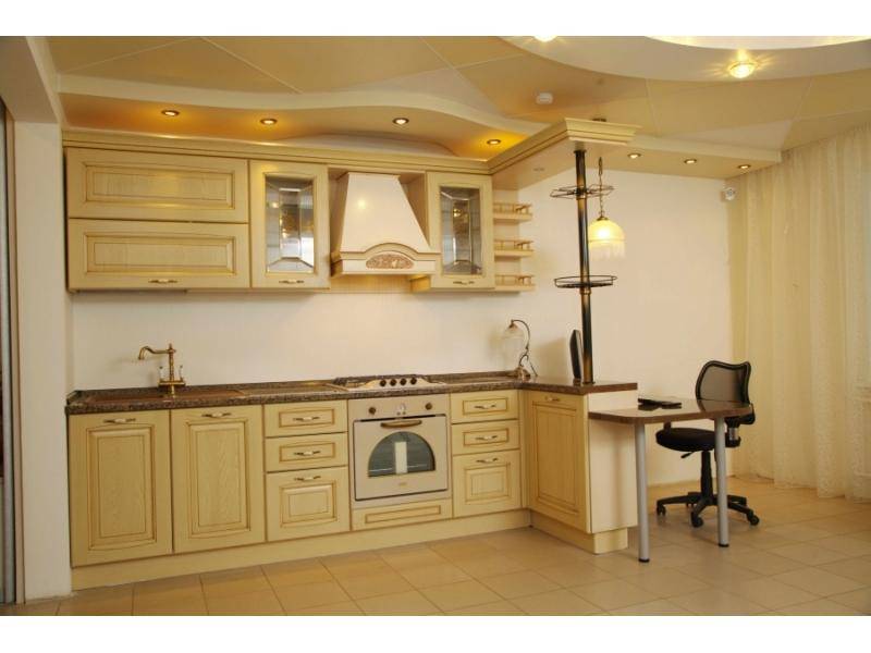 классическая угловая кухня в Нижневартовске