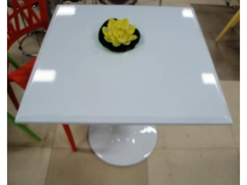 стол из глянцевого пластика «белый» в Нижневартовске