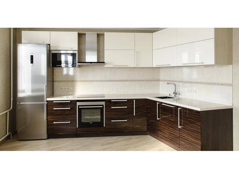 обычная угловая кухня в Нижневартовске