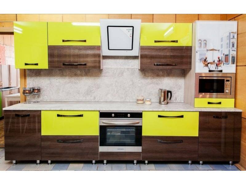 кухня алвик с фасадами из пластика в Нижневартовске