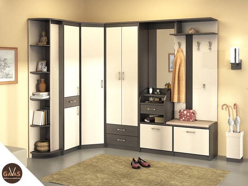 прихожая п-7 в Нижневартовске