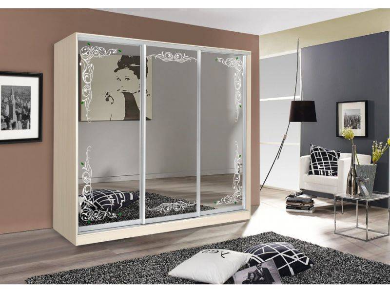 шкаф-купе с зеркалом оскар 4,3 в Нижневартовске