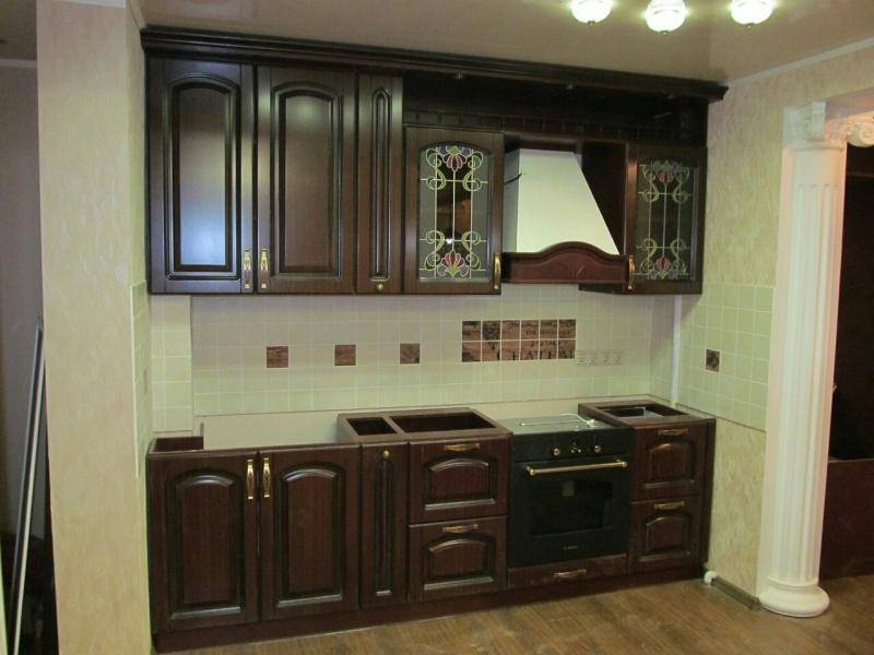 классическая прямая кухня в Нижневартовске