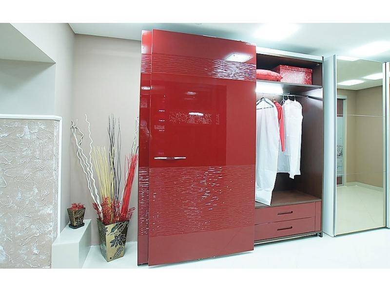 красный шкаф-купе в Нижневартовске