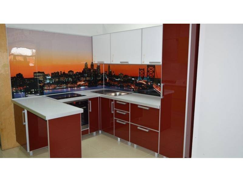 кухня акрил п-образная в Нижневартовске