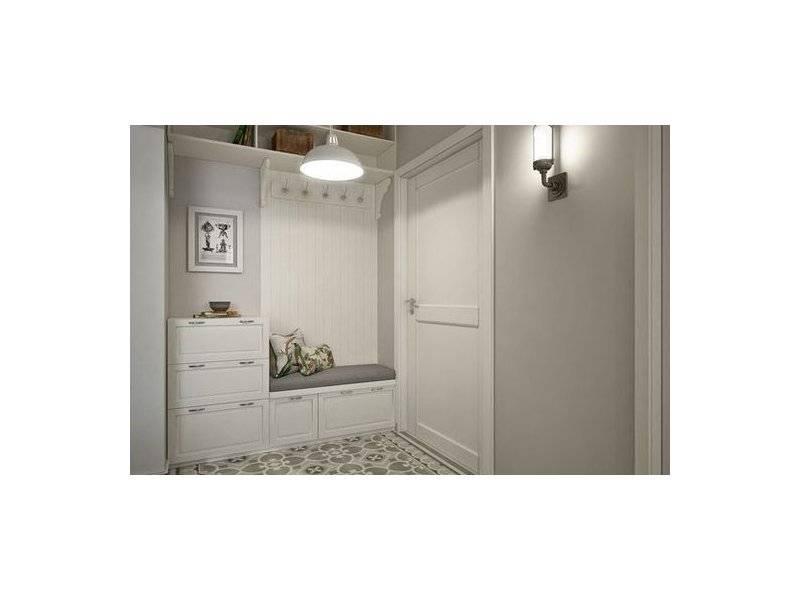 белая прихожая в Нижневартовске